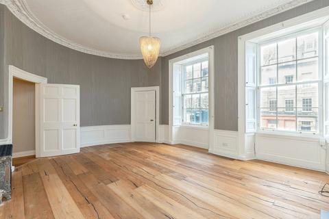 3 bedroom apartment to rent, Northumberland Street, Edinburgh