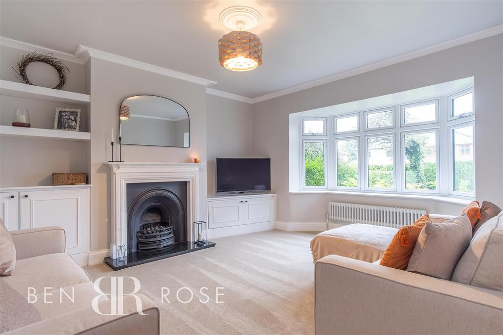 Preston Old Road, Cherry Tree, Blackburn 4 bed semidetached house for
