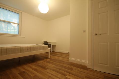 2 bedroom apartment to rent, Osborne Terrace, Jesmond, Newcastle Upon Tyne