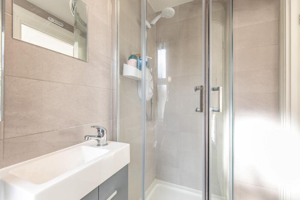 Lewes Road Bedrooms-4.jpg