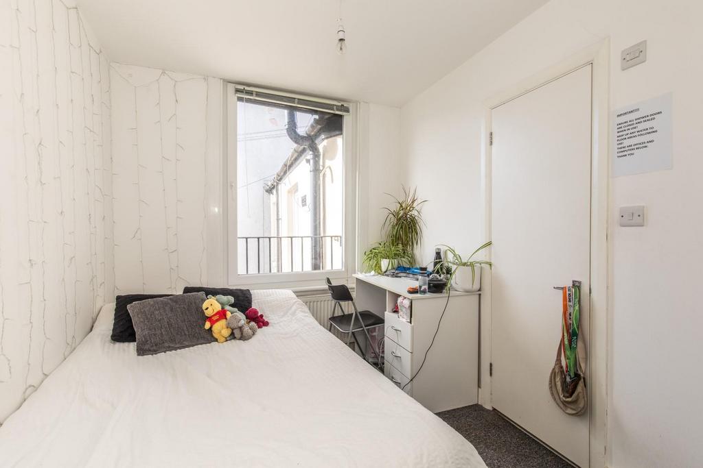 Lewes Road Bedrooms-6.jpg