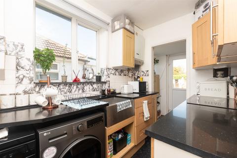 146 Colyer Road, Northfleet, Gravesend, DA11 8AS