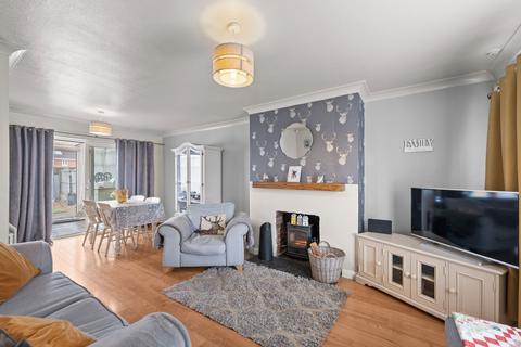 73 Avon Walk, Featherstone, Pontefract, WF7 6JS