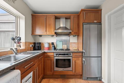 73 Avon Walk, Featherstone, Pontefract, WF7 6JS