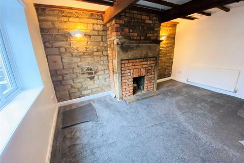 2 bedroom terraced house to rent, Smithy Hill, Wibsey, Bradford