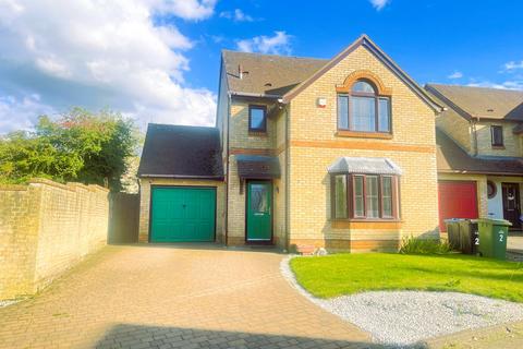 3 bedroom detached house to rent, Bodiam Close, Milton Keynes, MK5