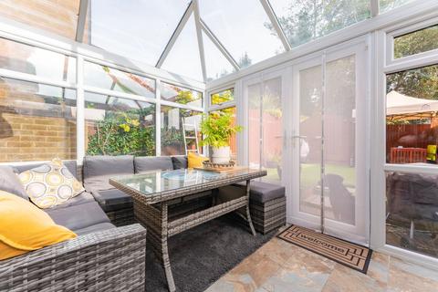 24 Airedale Close, Norwich, NR3 2DB