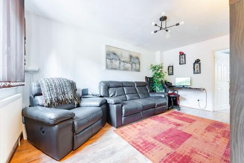 24 Airedale Close, Norwich, NR3 2DB
