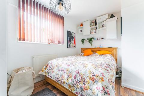 24 Airedale Close, Norwich, NR3 2DB