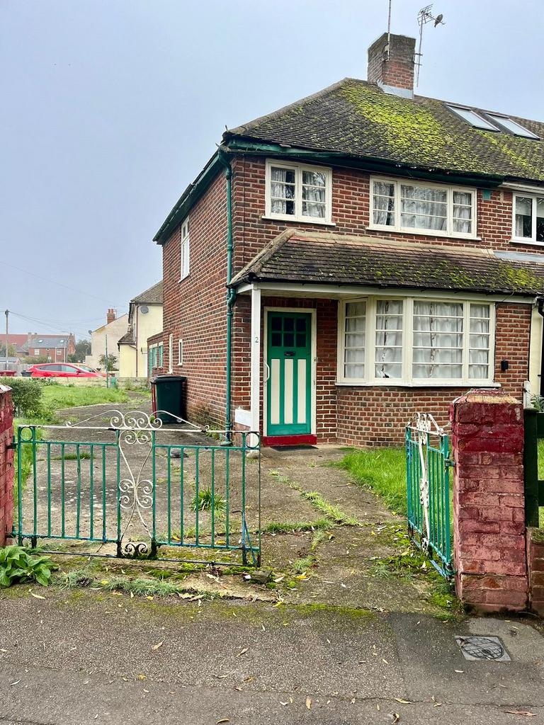 Caversham, Berkshire 3 bed semidetached house for sale £250,000