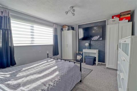 2 bedroom apartment for sale, Great Clacton CO15