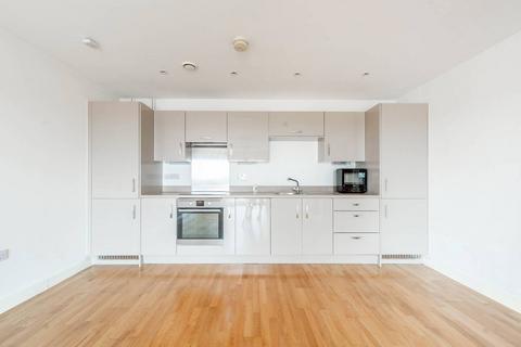 2 bedroom flat for sale, Cunningham Way, Watford, WD25