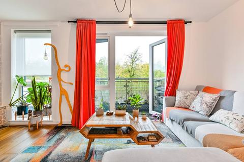 2 bedroom flat for sale, Seven Sisters Road, Finsbury Park, London, N4