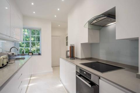 3 bedroom penthouse to rent, Dudley Court, Hampstead Garden Suburb, London, NW11