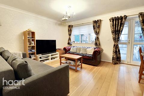 3 bedroom terraced house for sale, Ajax Avenue, NW9