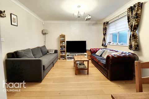 3 bedroom terraced house for sale, Ajax Avenue, NW9