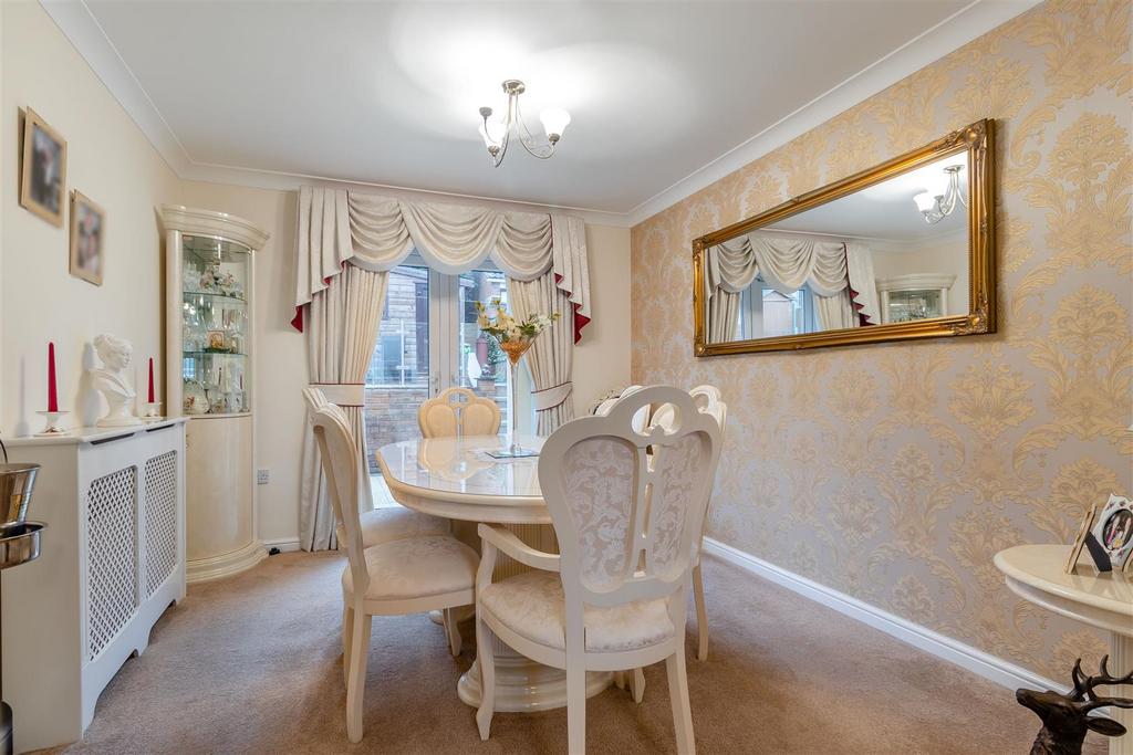 8625359-interior2.jpg