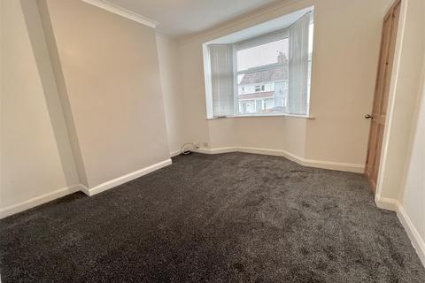 2 bedroom house to rent, Castle Road, Nuneaton