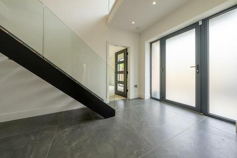undefined, Blackwood Close, West Byfleet