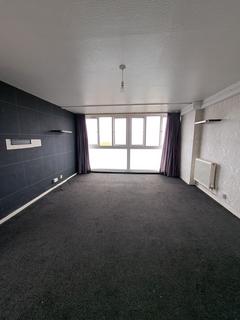 1 bedroom flat to rent, High Street, Langley, Slough