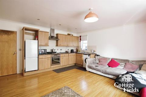 2 bedroom apartment for sale, Blackwell Close, Winchmore Hill, N21 - Priced to Sell