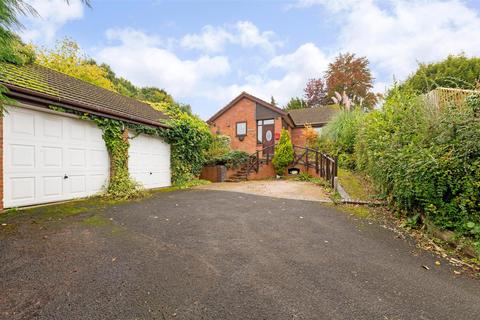 2 bedroom detached bungalow for sale, Dunley Gardens, Stourport-On-Severn