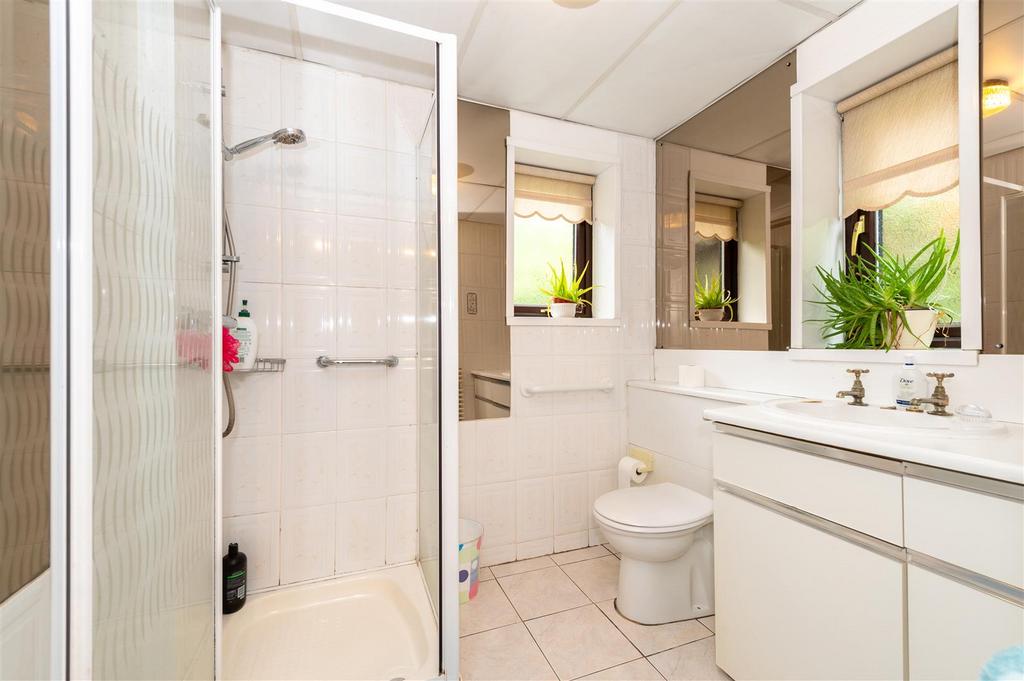 4 Dunley Gardens internal-5.JPG