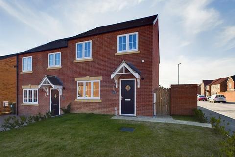 3 bedroom semi-detached house for sale, Milner Avenue, Driffield YO25 5DE