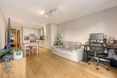 2 bedroom apartment for sale, Chesworth Court, Stepney Green