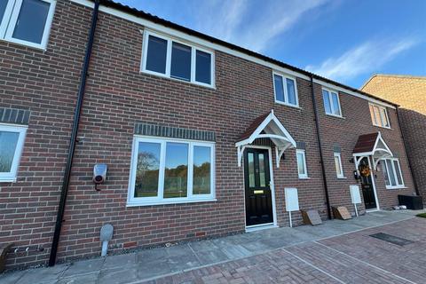 4 bedroom terraced house to rent, Staynor Hall, Selby, Y08