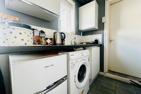 1 bedroom flat to rent, Silverdale Road, Hampshire SO15