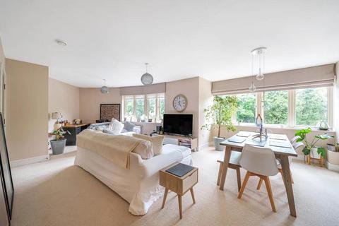 2 bedroom apartment for sale, White Hart Meadows, Ripley, Woking