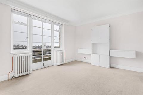 2 bedroom apartment to rent, Grand Avenue, Hove BN3