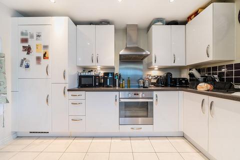 1 bedroom apartment for sale, Wren Lane, Ruislip, Middlesex