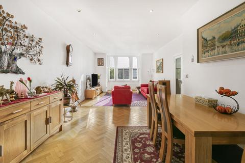 5 bedroom semi-detached house to rent, Elmwood Road, London, W4