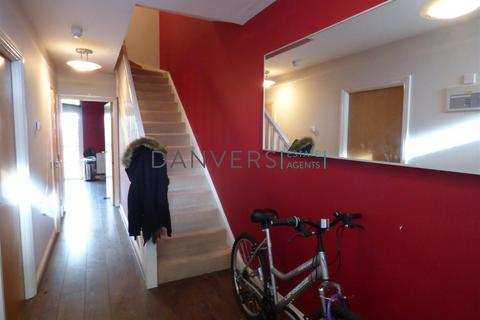 undefined, Woodford Road, Leicester LE2