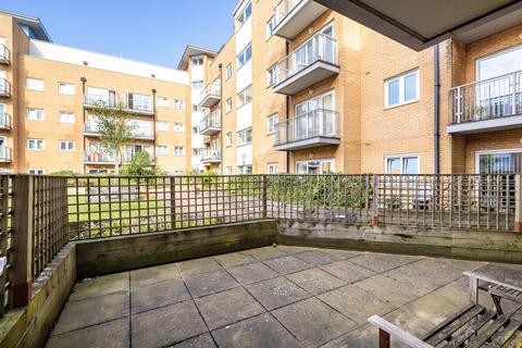 2 bedroom flat for sale, Whitestone Way, Peebles Court, CR0