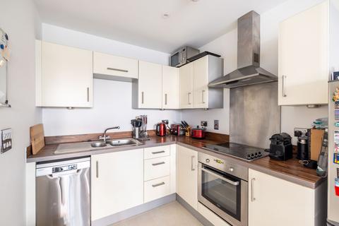 2 bedroom flat for sale, Whitestone Way, Peebles Court, CR0