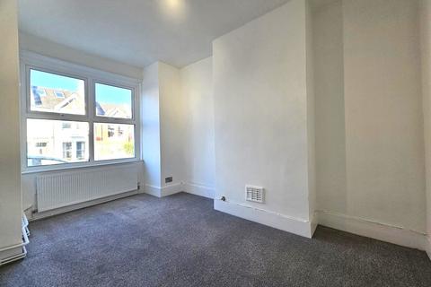 2 bedroom flat to rent, Sandown Road, Brighton BN2