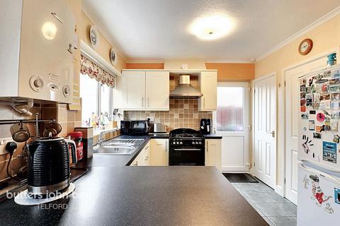 3 bedroom semi-detached house for sale, Ercall Close, Telford