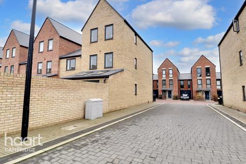 4 bedroom end of terrace house for sale, Deacon Drive, Trumpington, Cambridge