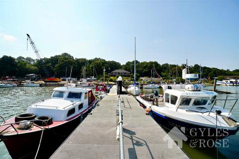 Property for sale, Mistley Marina