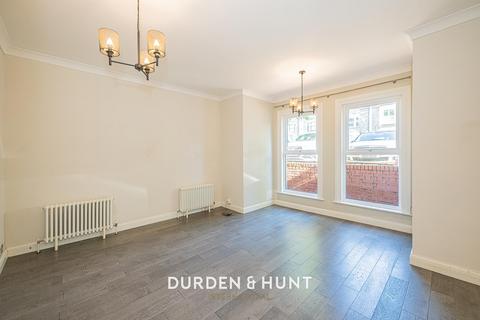 2 bedroom apartment for sale, Hermon Hill, Wanstead E11