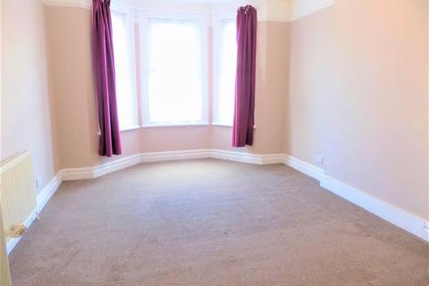 2 bedroom maisonette to rent, St. Michaels Road, Aldershot GU12