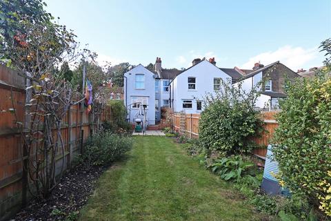 99 Churchill Road, South Croydon, CR2 6HF
