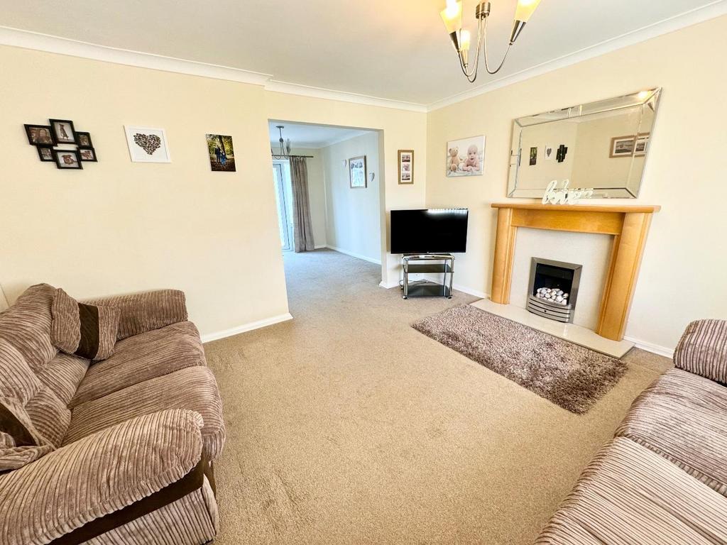 Fleetham Grove, StocktonOnTees 3 bed semidetached house for sale £