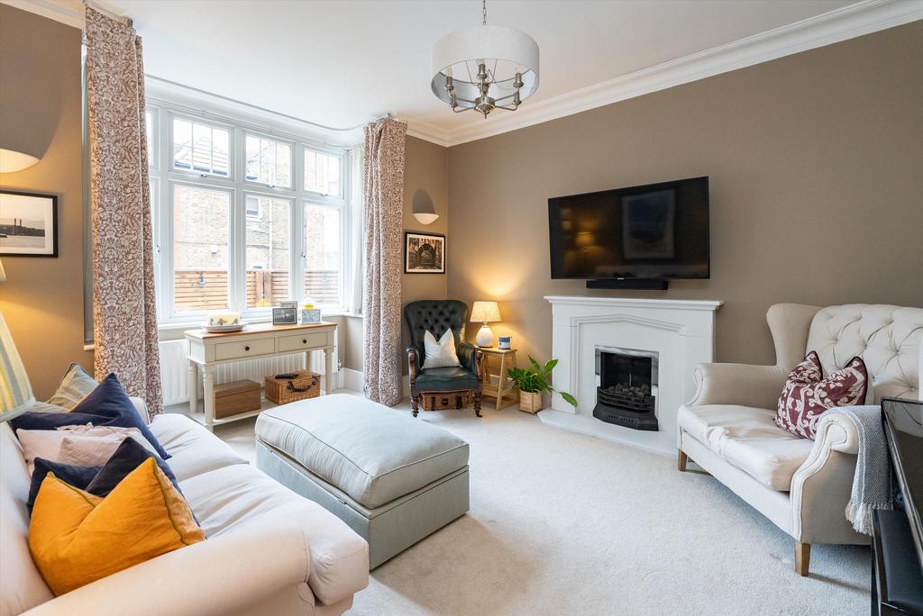 Delamere Road, Wimbledon, London, SW20 3 bed detached house for sale