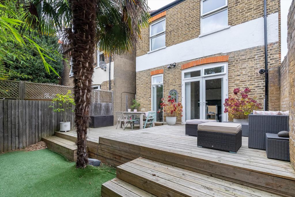 Delamere Road, Wimbledon, London, SW20 3 bed detached house for sale