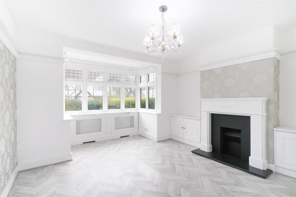 Blockley Road, North Wembley 3 bed semidetached house to rent £2,500
