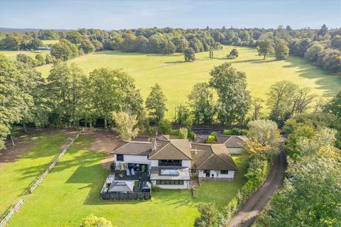 4 bedroom detached house for sale, Finchampstead, Berkshire, RG40